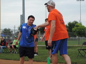 news-sammons-softball-skills-volunteer